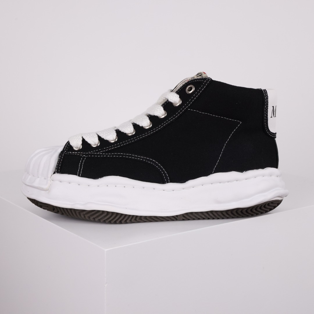 Ma*s*n mihara yasuhiro mmy sneaker
