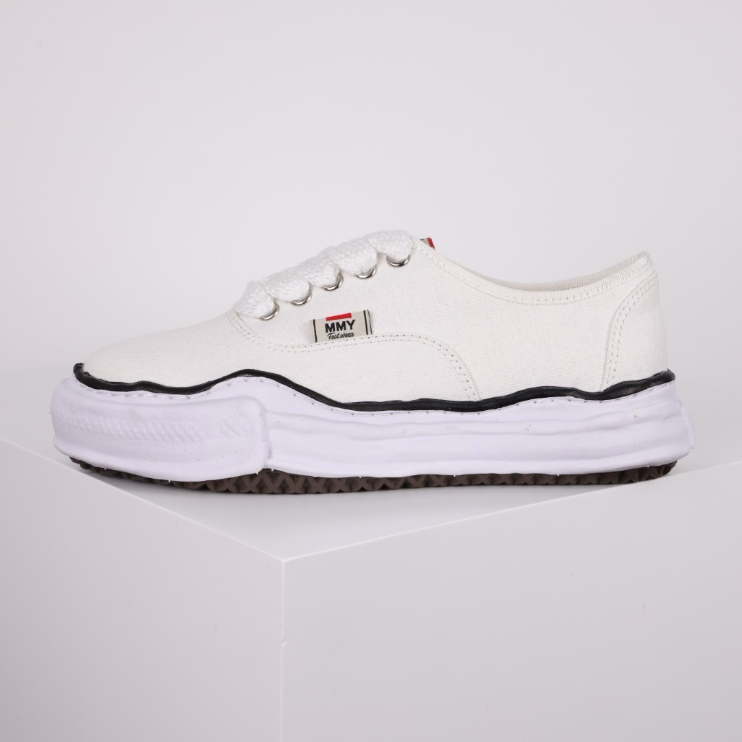 Ma*s*n mihara yasuhiro mmy sneaker