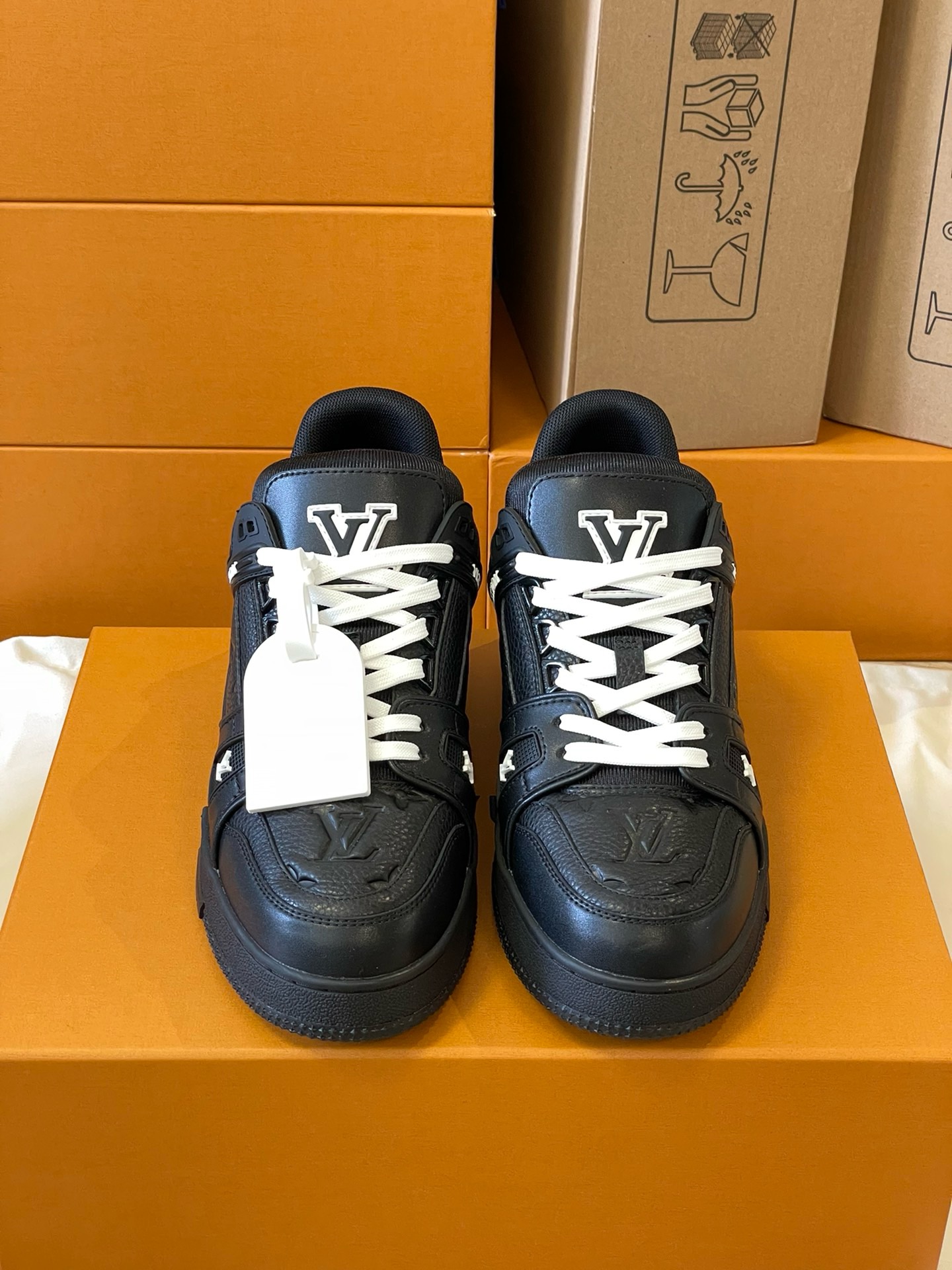 Loui Vuitto TRAINER SNEAKER