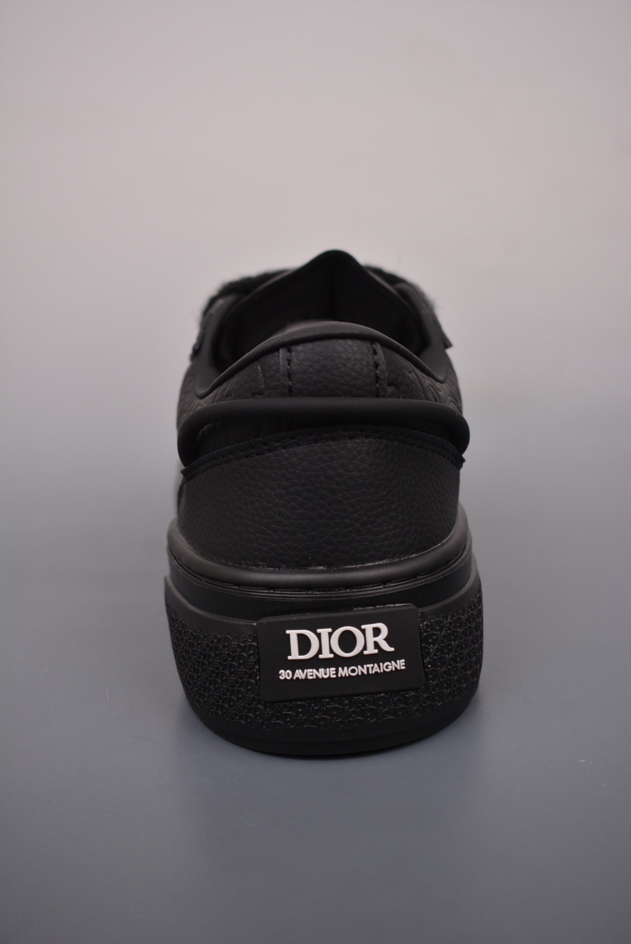 DR B33 SNEAKER